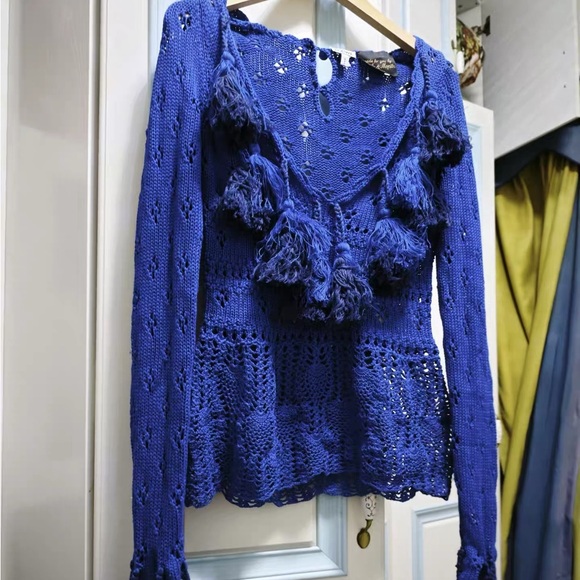 Vibrant Blue Knitwear - Picture 2 of 3